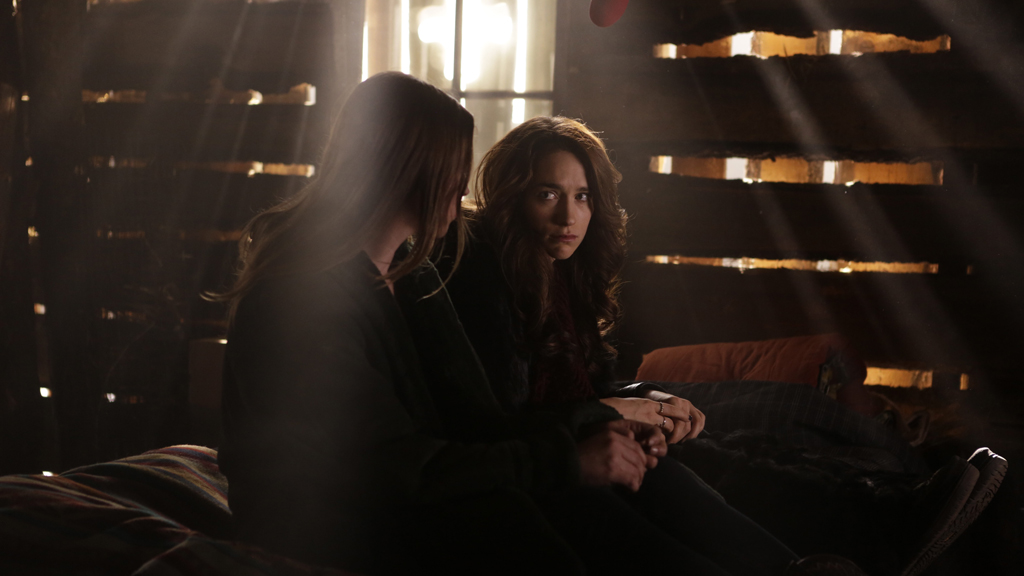 Wynonna Earp Season 1 Episode 11 on Sky Mix HD - TV Programme Poster