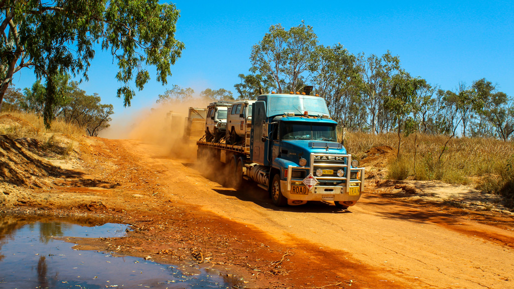 Outback Truckers - TV Show Poster