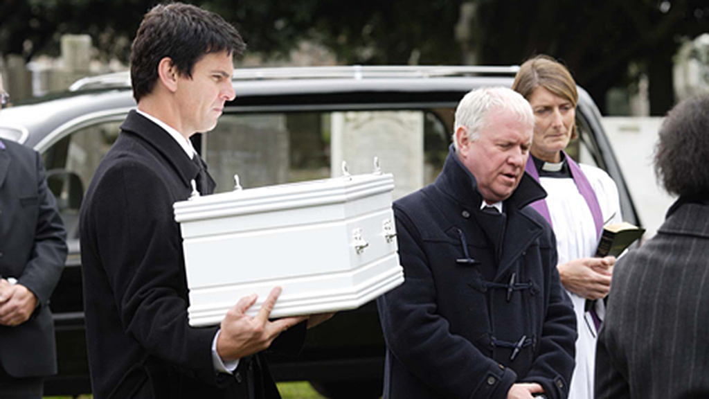 Classic Casualty Season 24 Episode 3 on U&Drama - TV Programme Poster