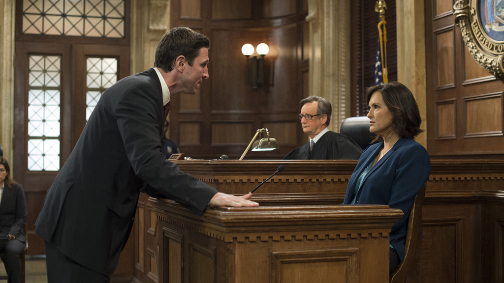 Law & Order: Special Victims Unit Season 15 Episode 12 on 5USA +1 - TV Programme Poster