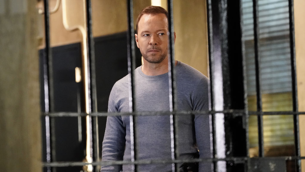 Blue Bloods Season 9 Episode 19 on 5USA - TV Programme Poster