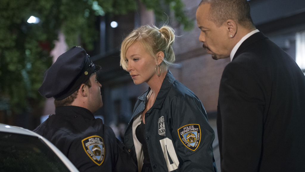 Law & Order: Special Victims Unit Season 15 Episode 4 on 5USA - TV Programme Poster