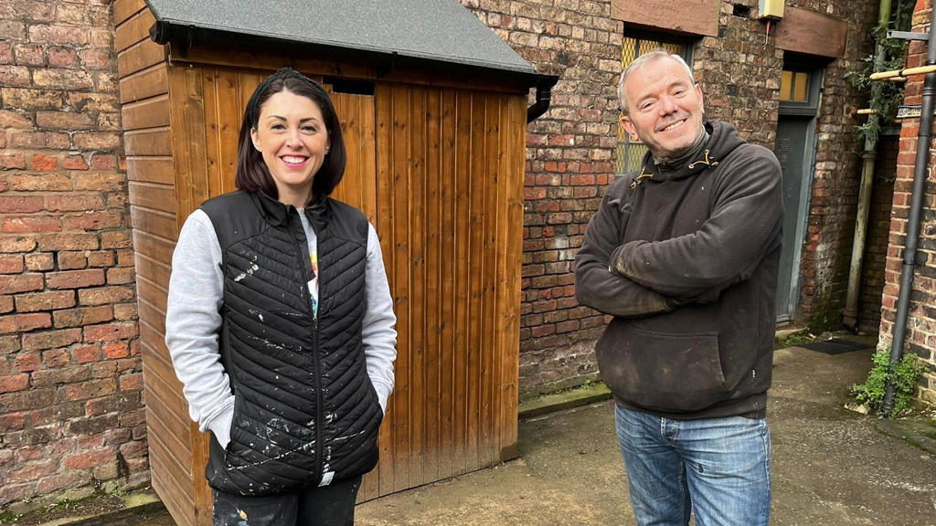 Find It, Fix It, Flog It Season 7 Episode 16 on Quest +1 - TV Programme Poster