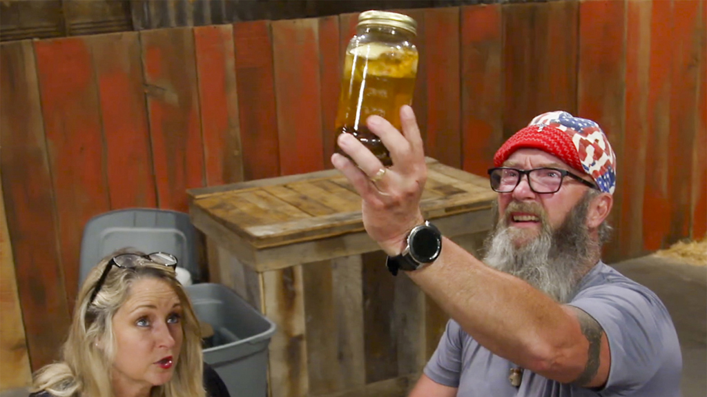 Moonshiners: Master Distiller Season 5 Episode 9 on Discovery Channel - TV Programme Poster