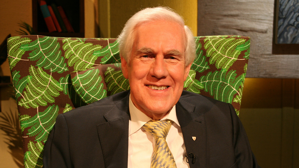 Comhrá Season 11 Episode 26 on TG4 - TV Programme Poster