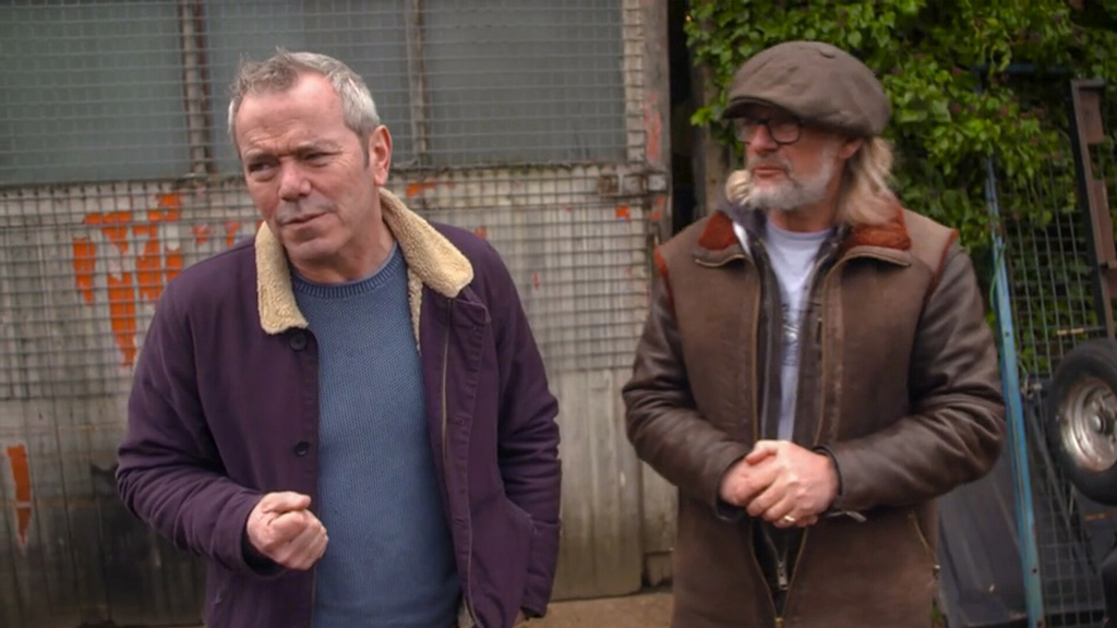 Find It, Fix It, Flog It Season 5 Episode 4 on More4 +1 - TV Programme Poster