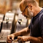 Image for the Technology programme "How Do They Do It?"