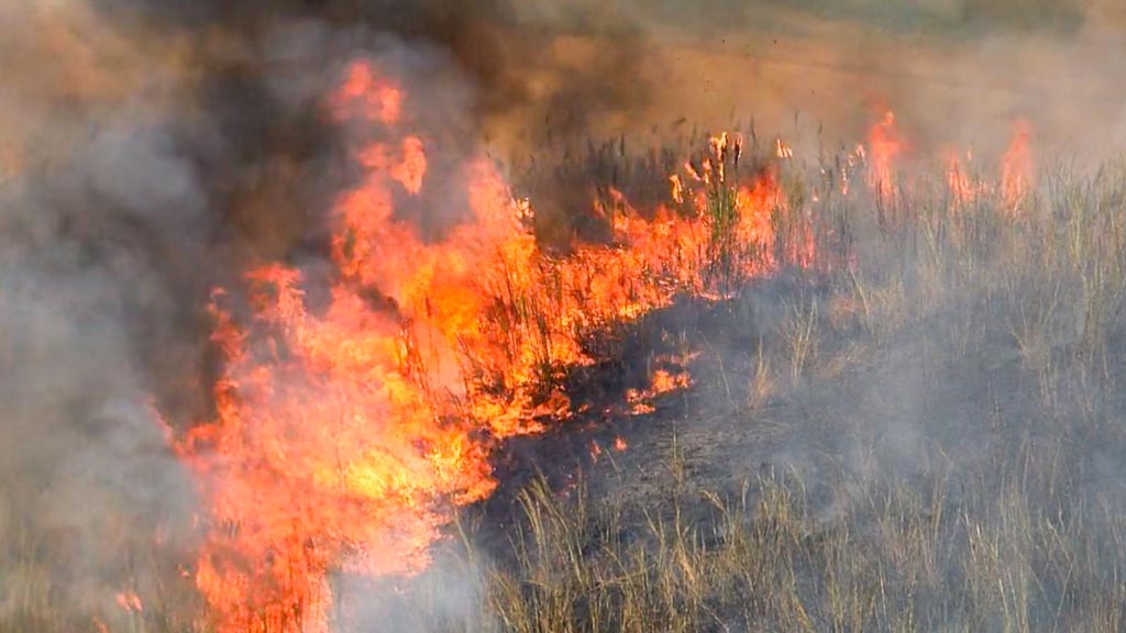 World's Deadliest Weather: Caught on Camera Season 3 Episode 3 on 5Action - TV Programme Poster