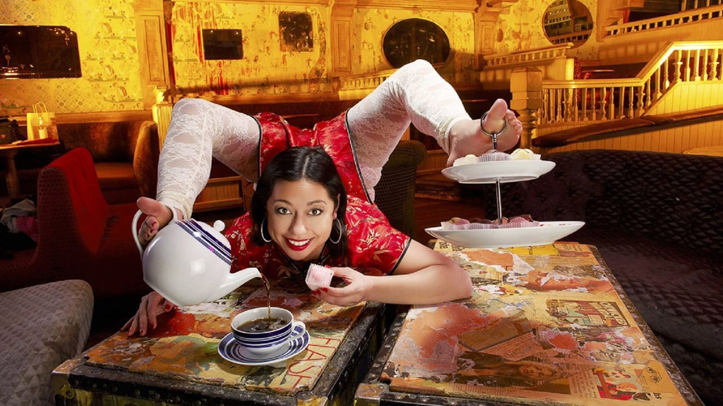 Totally Bonkers Guinness World Records Season 2 Episode 9 on ITV2 - TV Programme Poster