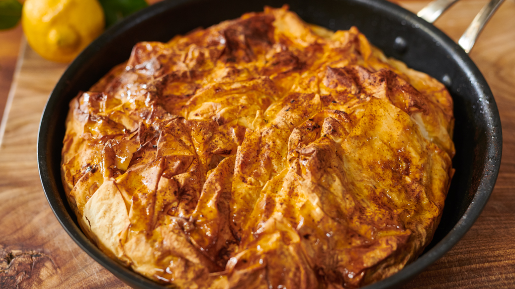 Jamie's One-Pan Wonders on Channel 4 +1 - TV Programme Poster