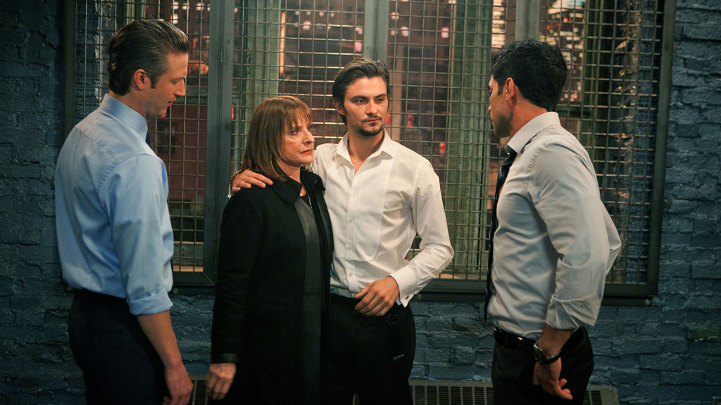 Law & Order: Special Victims Unit Season 16 Episode 11 on 5USA +1 - TV Programme Poster