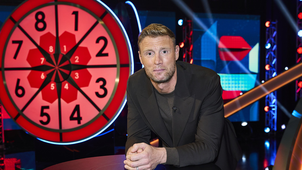 Bullseye Season 1 Episode 2 on STV Central - TV Programme Poster