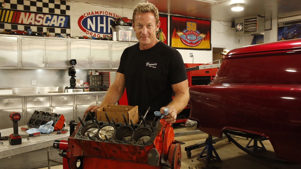 Garage Squad Season 8 Episode 7 on Discovery Turbo - TV Programme Poster