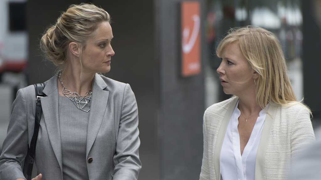 Law & Order: Special Victims Unit Season 16 Episode 2 on 5USA +1 - TV Programme Poster