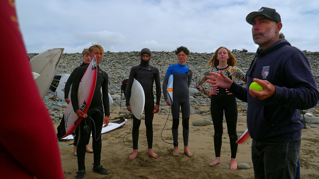 New Wave: Ireland's Young Surfers Season 1 Episode 5 on RTE2 - TV Programme Poster