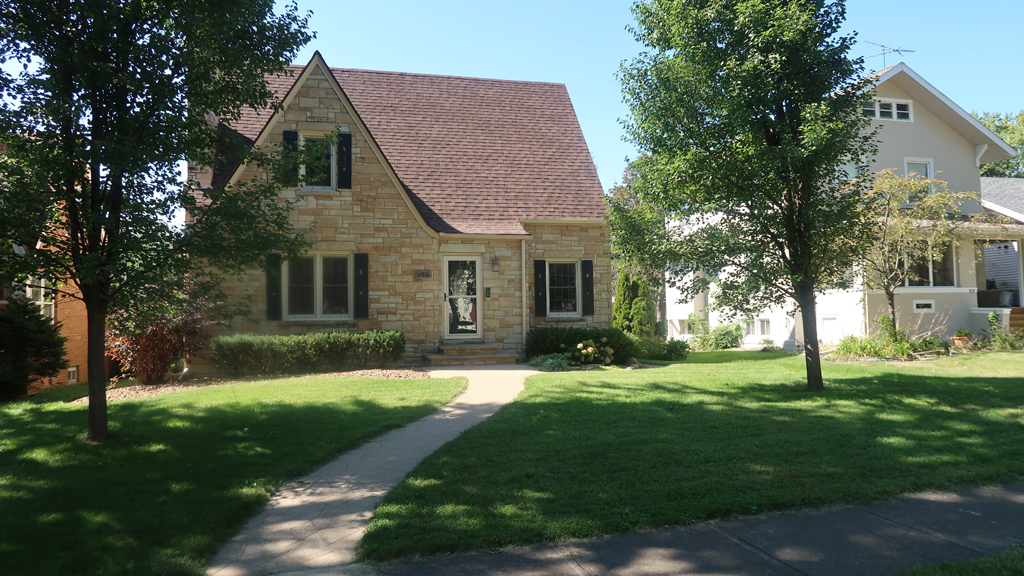 My Lottery Dream Home Season 5 Episode 13 on HGTV +1 - TV Programme Poster