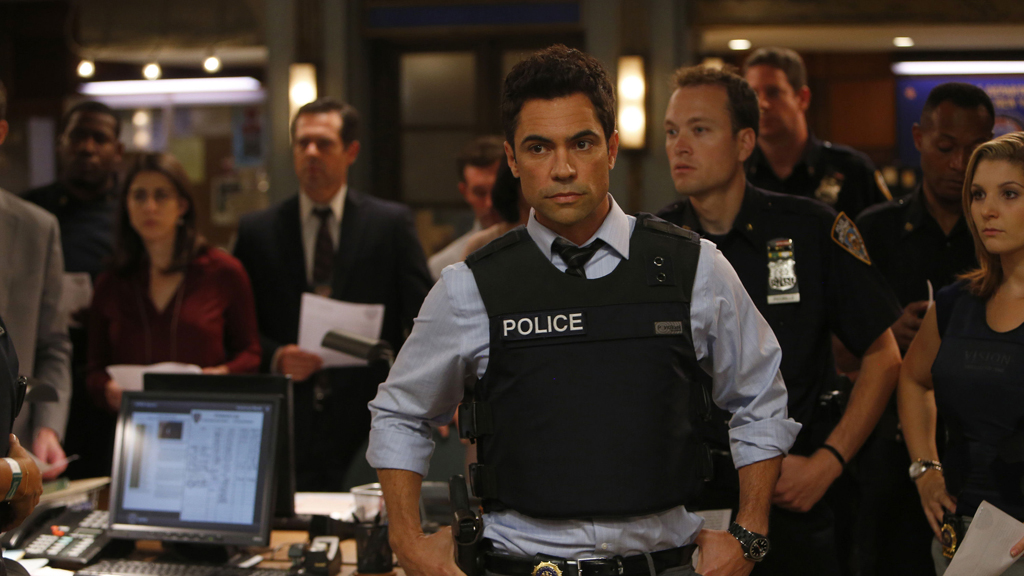 Law & Order: Special Victims Unit Season 16 Episode 4 on 5USA - TV Programme Poster