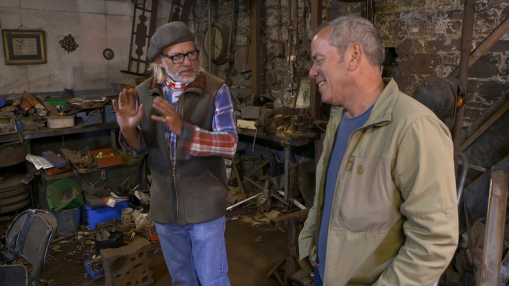 Find It, Fix It, Flog It Season 5 Episode 5 on More4 +1 - TV Programme Poster