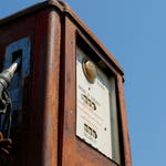 Image for episode "Gloucestershire" from Documentary programme "Shed and Buried"