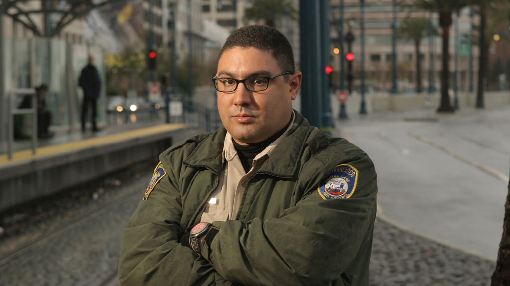 Animal Cops San Francisco Season 1 Episode 5 on Quest Red - TV Programme Poster