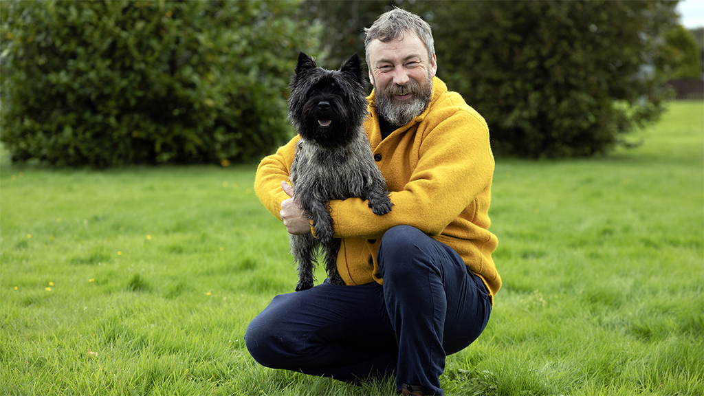 Cù Leis Thu? (Pàdruig to the Rescue) Season 2 Episode 5 on BBC Alba - TV Programme Poster