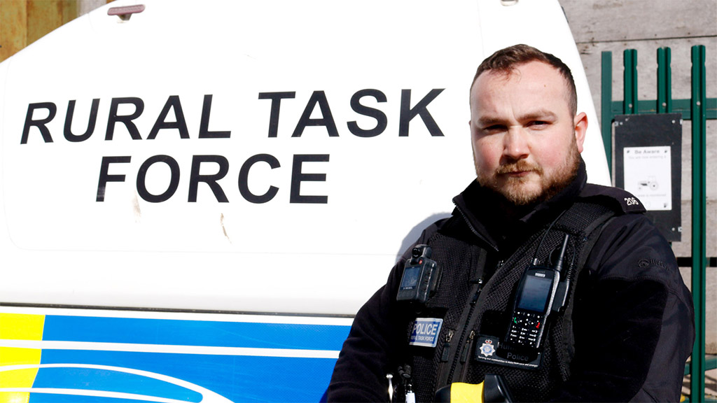 Farm 999 Season 1 Episode 8 on BBC One Northern Ireland - TV Programme Poster