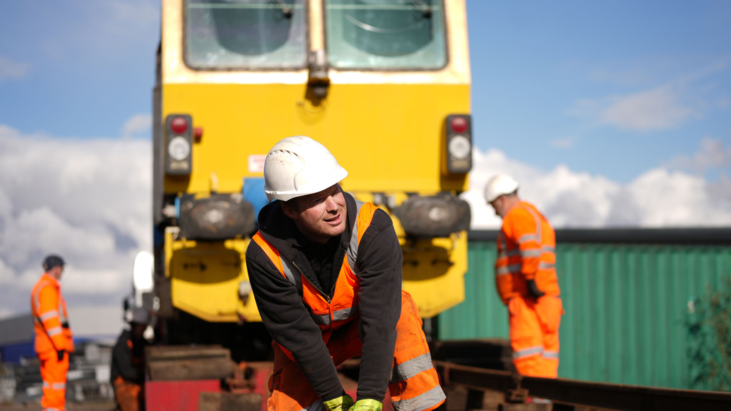 Trucking Heavy Season 3 Episode 9 on 5Action HD - TV Programme Poster