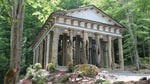 Image for episode "Tennessee Greek Cottage" from Documentary programme "Building Off the Grid"