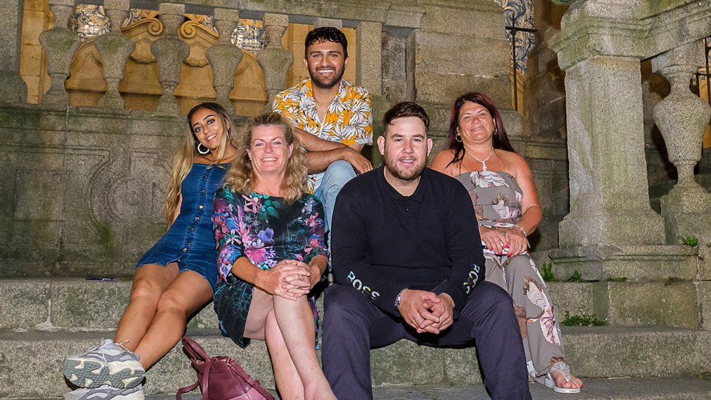 Strangers on a Plane Season 1 Episode 9 on More4 HD - TV Programme Poster