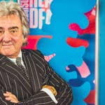 Image for the Game Show programme "Dickinson's Real Deal"