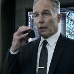 Image for episode "Under Fire" from Drama programme "S.W.A.T."
