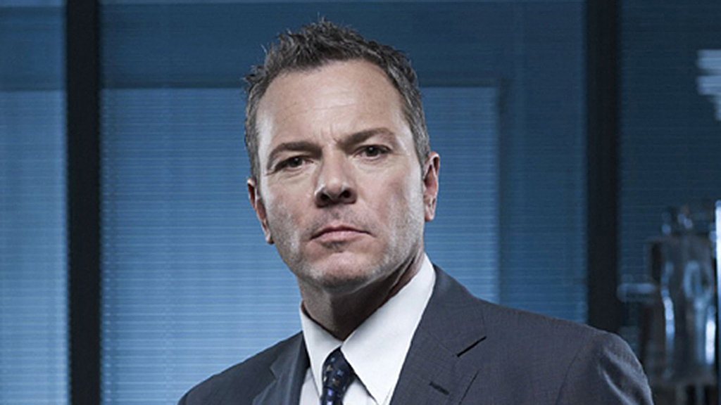 Classic Casualty Season 23 Episode 37 on U&Drama +1 - TV Programme Poster