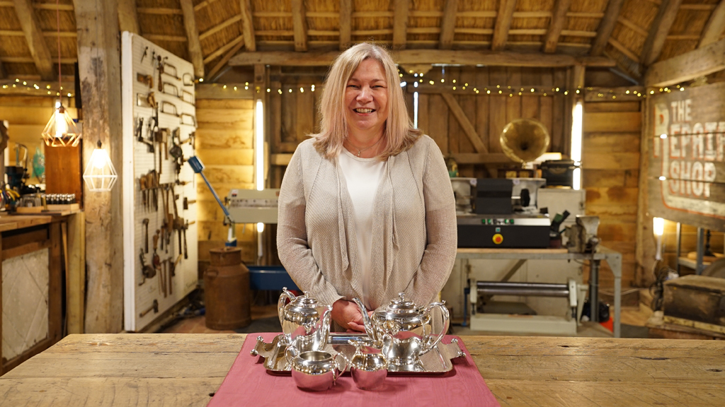 The Repair Shop Season 7 Episode 33 on Quest +1 - TV Programme Poster