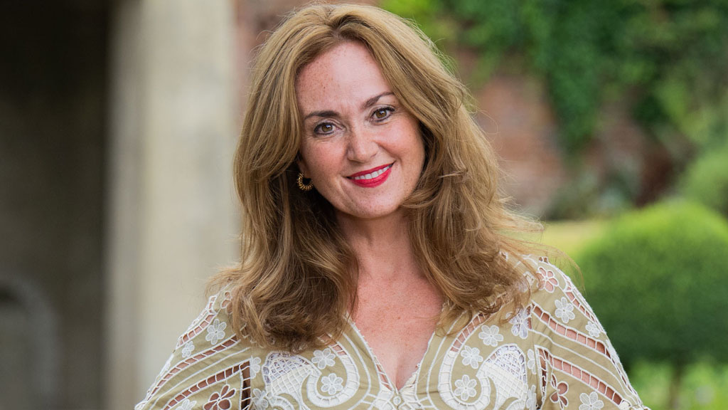 Homes Under the Hammer Season 25 Episode 13 on BBC Two Wales - TV Programme Poster