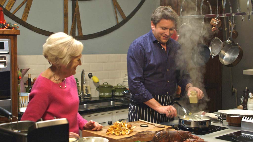 Home Comforts at Christmas Season 1 Episode 6 on Food Network +1 - TV Programme Poster