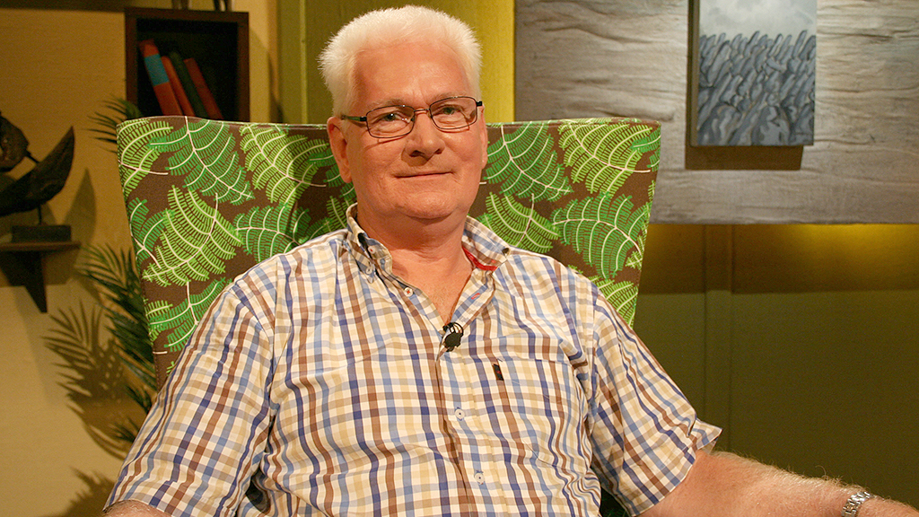 Comhrá Season 11 Episode 22 on TG4 - TV Programme Poster