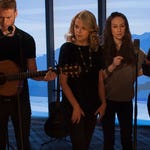 Image for the Music programme "Transatlantic Sessions - Togha agus Rogha"