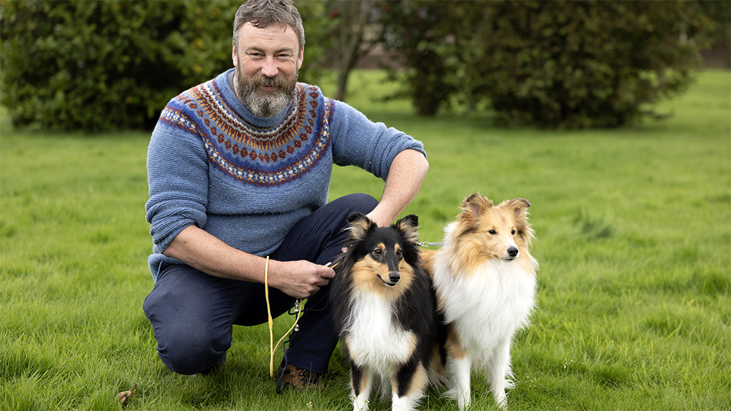 Cù Leis Thu? (Pàdruig to the Rescue) Season 2 Episode 4 on BBC Alba - TV Programme Poster