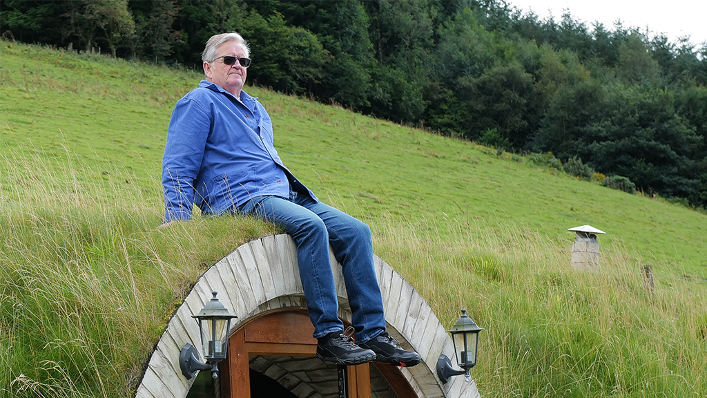 Cartrefi Cymru TV Show promotional image