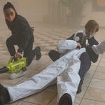 Image for episode "Thief + Painting + Auction + Viro-486 + Justice" from Drama programme "MacGyver"